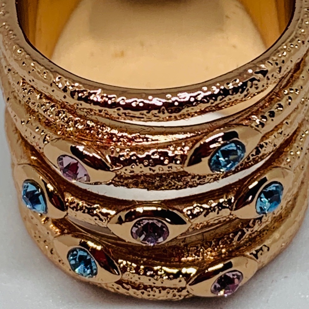 💥Price Drop💥 Rose Gold Ring with Crystals